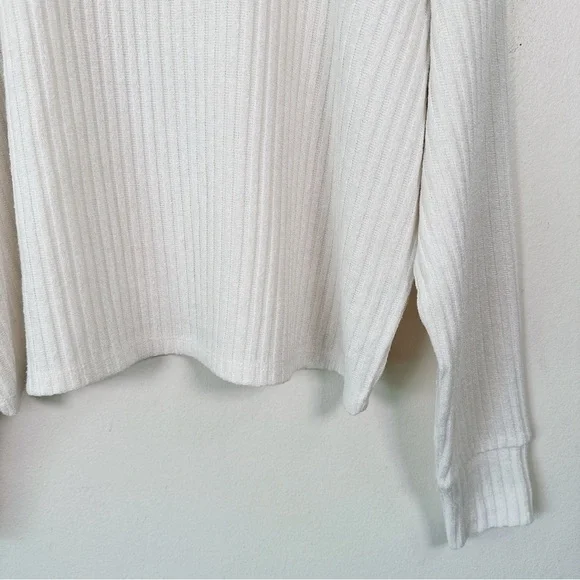 Aritzia Womens Size Medium Rudko Long Sleeve Ribbed Crop Top - Picture 6 of 15